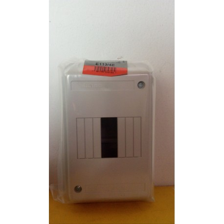 TABLERO EMPOTRABLE RESINA 4 POLOS IP30 105X 168X 65MM BTDIN E113/4E