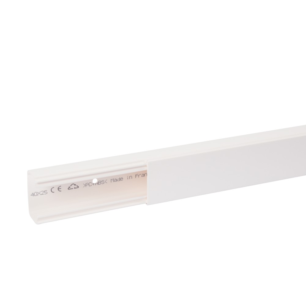 MINICANALETA LIBRE HALOGENO PVC BLANCA 25X 40MM DLP-ZH 637110