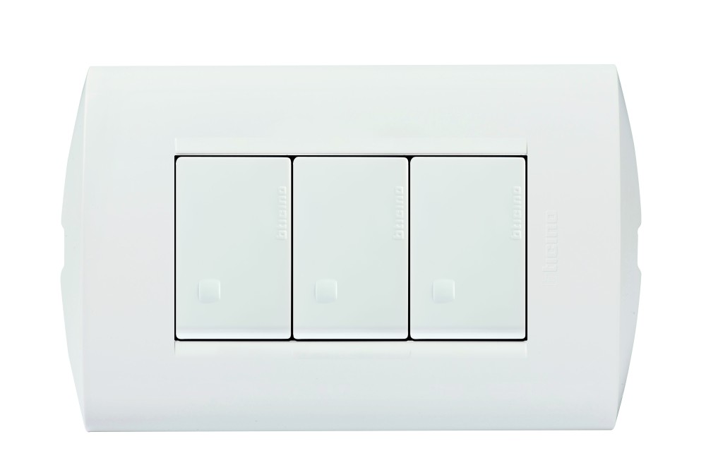 INTERRUPTOR TRIPLE 3 VIAS BLANCO 250V 10A PLACA BLANCA MODUS STYLE AE2301EB