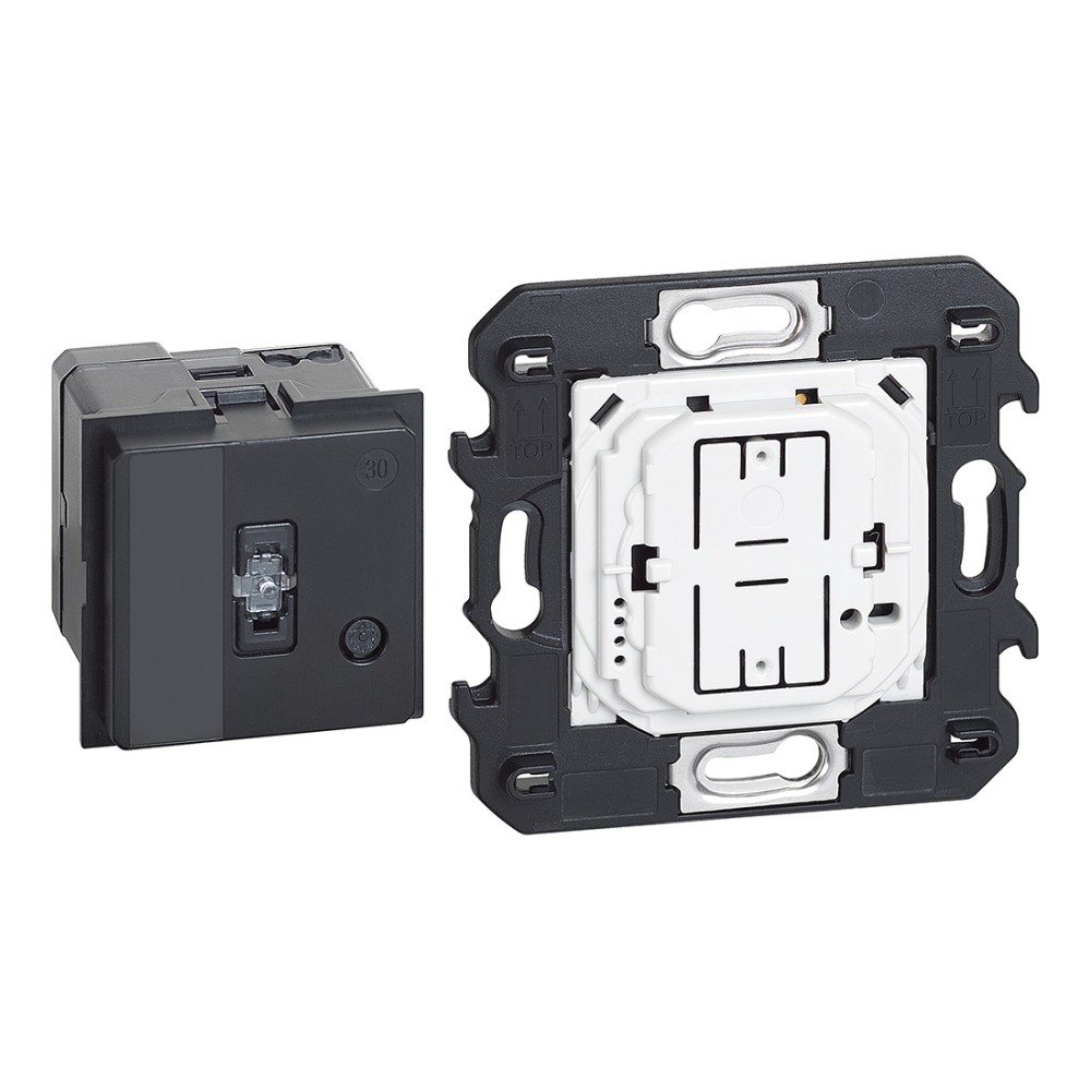 GATEWAY DOMOTICO CON COMANDO IN OUT CONECTADO 2 MOD LIVING NOW K4500C